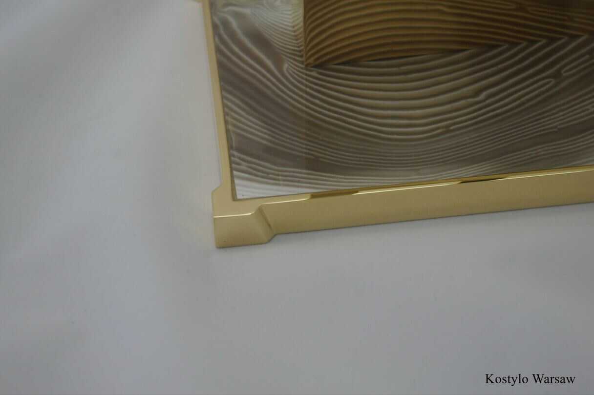 gilded_modern_inkwell_with_striped flint_world_championship_by_kostylo_atelier unique detail of a modern inkwell gold plated with pure gold with a very unique striped flint stone pattern rarer than diamond handcrafted kostylo atelier