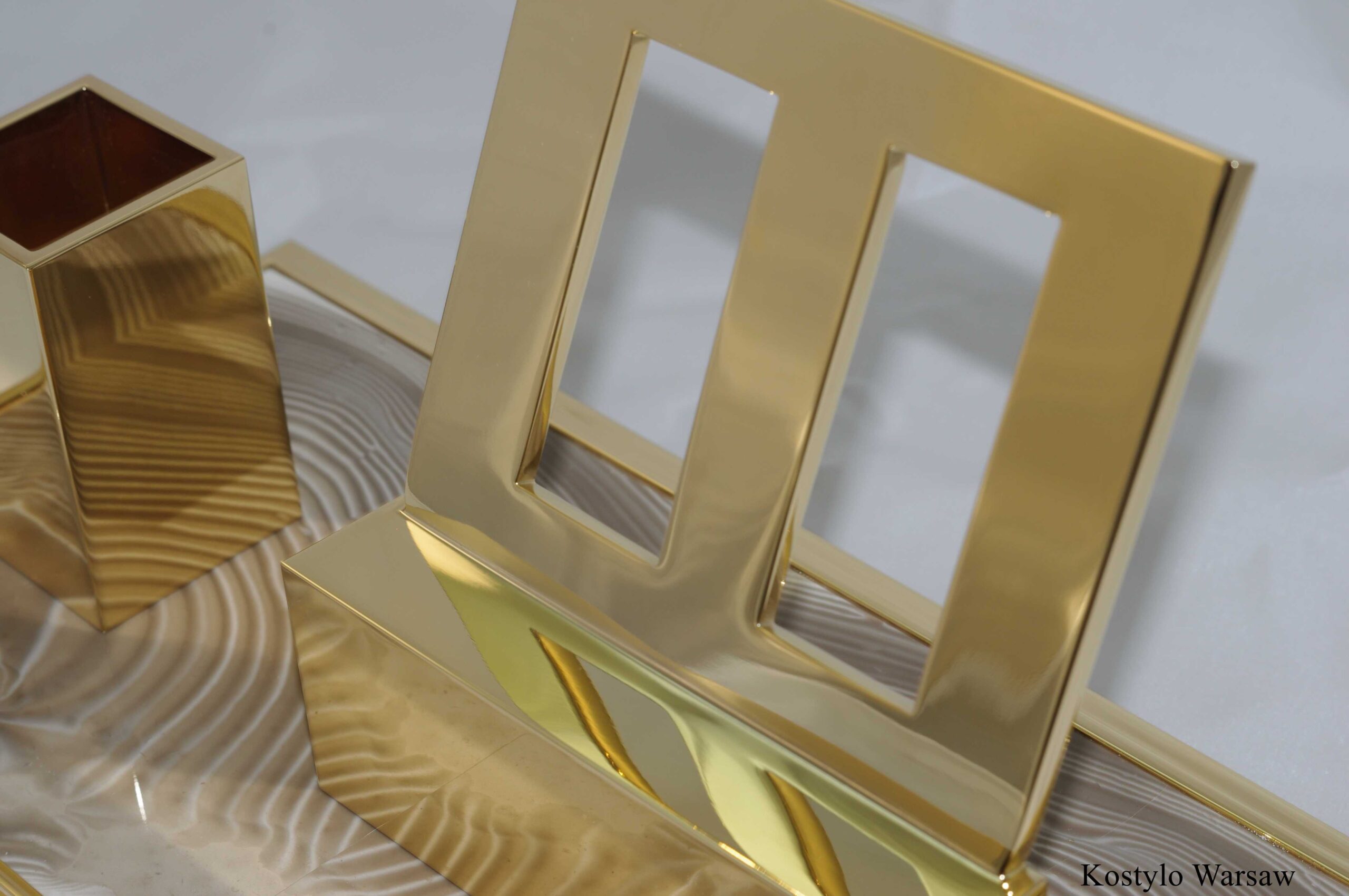 luxury_office_inkwell_for_luxury_life_by_kostylo_atelier A beautiful detail of a intricately handcrafted luxurious inkwell, gilded with 23-karat gold, using the highest quality striped flint by kostylo atelier