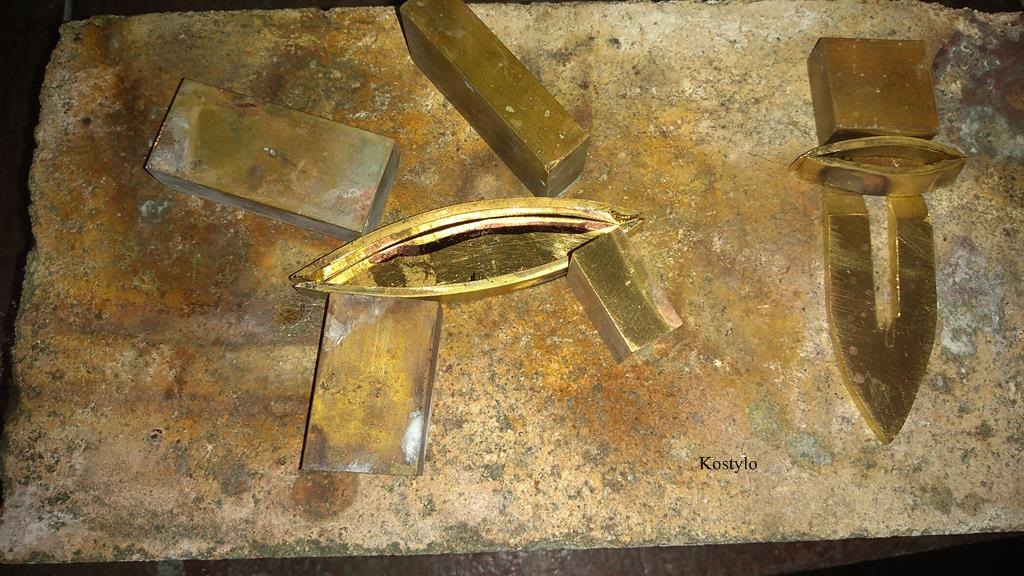 European Style Trouser Buckle with Butterfly - Preparation for Silver Soldering Fitting the previously hand-sanded elements of the butterfly bas-relief for silver soldering by Kostylo atelier