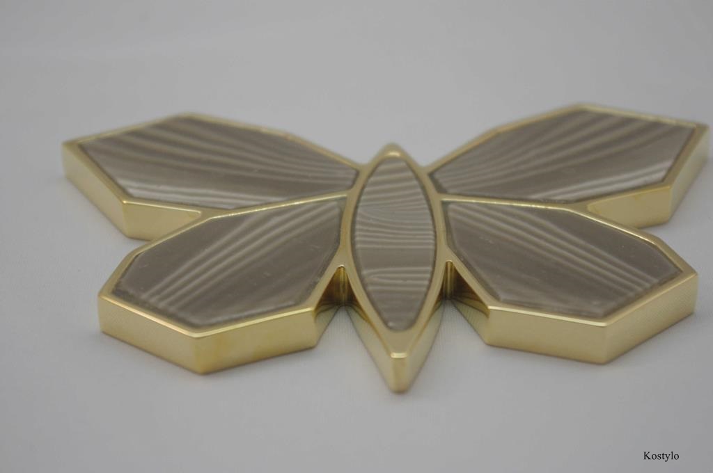 Luxury Gold-Plated European Style Trouser Buckle with Large Butterfly Luxury 23-carat gold-gilded large butterfly bas-relief set with rare striped flint at Kostylo atelier