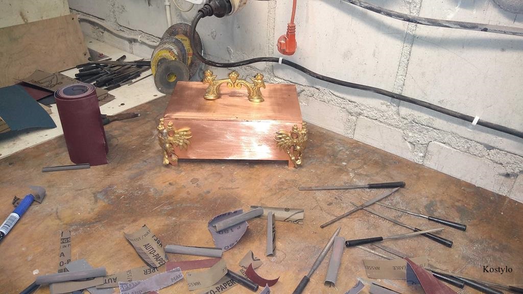 mounted hand-chased imperial eagle figurines on copper-plated jewelry box by Kostylo atelier